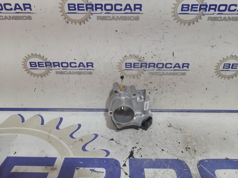 Recambio de caja mariposa para renault megane iii coupe 2.0 dci diesel fap referencia OEM IAM 8200987453  