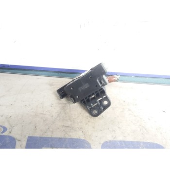 Recambio de caja reles / fusibles para toyota avensis berlina (t25) 1.8 16v cat referencia OEM IAM 82641CA010F  