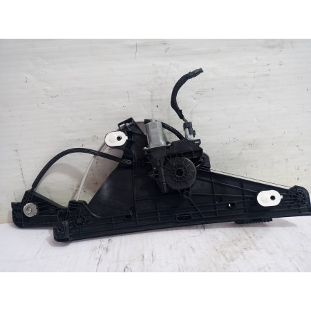 Recambio de elevalunas delantero derecho para opel corsa f edition referencia OEM IAM 9829042980  