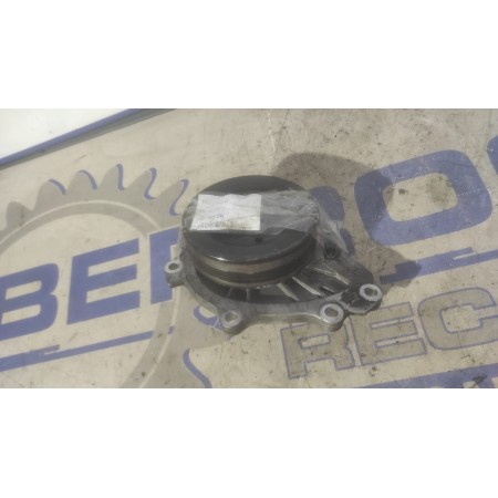 Recambio de bomba agua para toyota avensis berlina (t25) 1.8 16v cat referencia OEM IAM 1610009310  