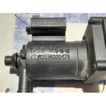 Recambio de valvula aire adicional para mercedes-benz clase c (w203) berlina 2.2 cdi cat referencia OEM IAM A2038000178  