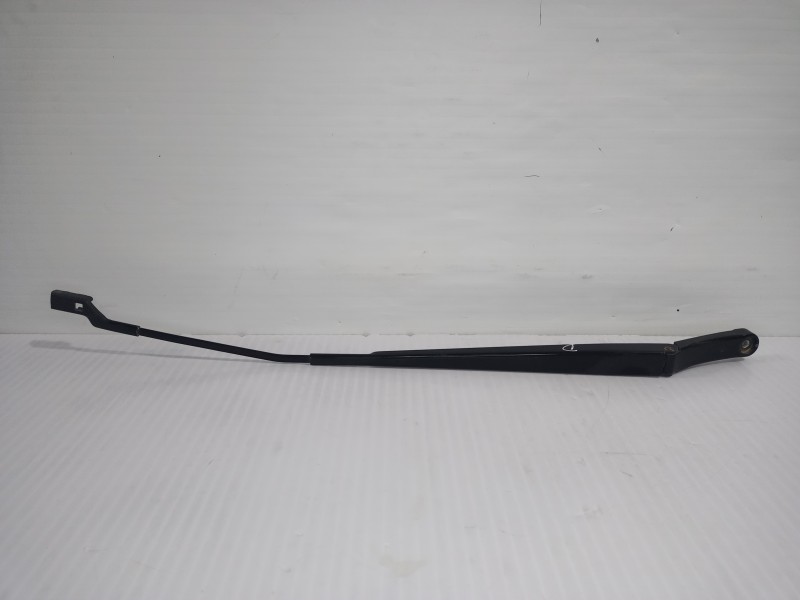 Recambio de brazo limpia delantero derecho para volkswagen touran (5t1) advance bmt referencia OEM IAM 5TB955410  