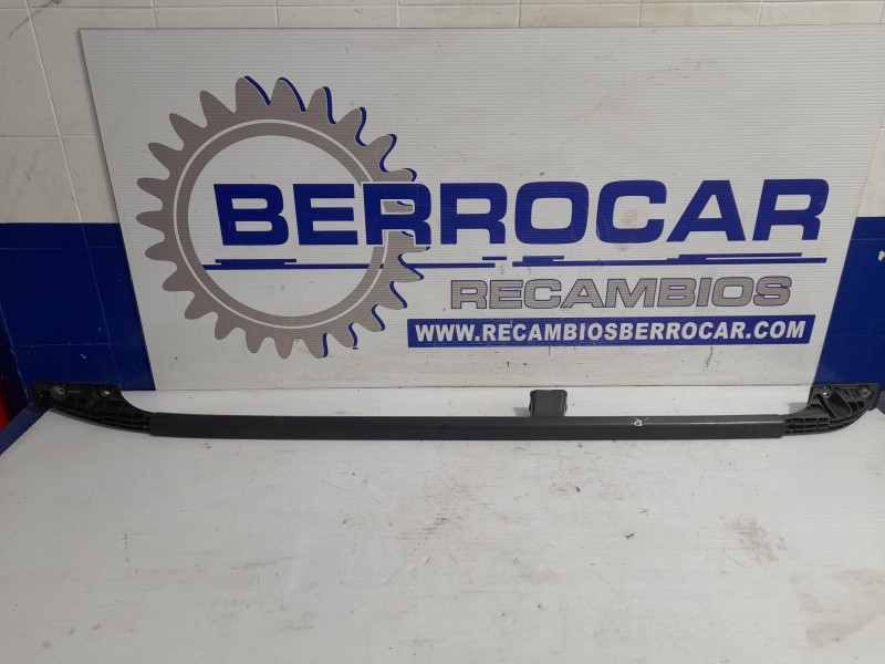 Recambio de barra techo para hyundai santa fe (sm) 2.0 crdi cat referencia OEM IAM 8727226000  