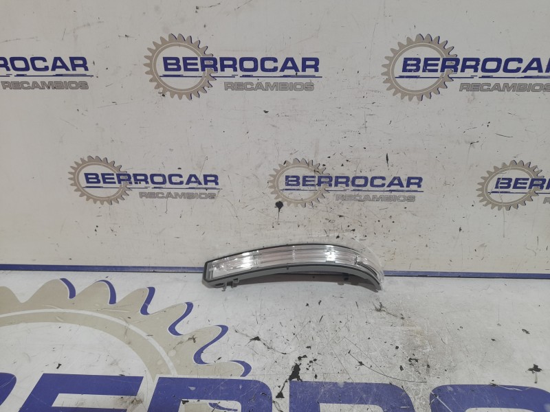 Recambio de piloto intermitente izquierdo para mercedes-benz clase a (w169) referencia OEM IAM A1698201121  