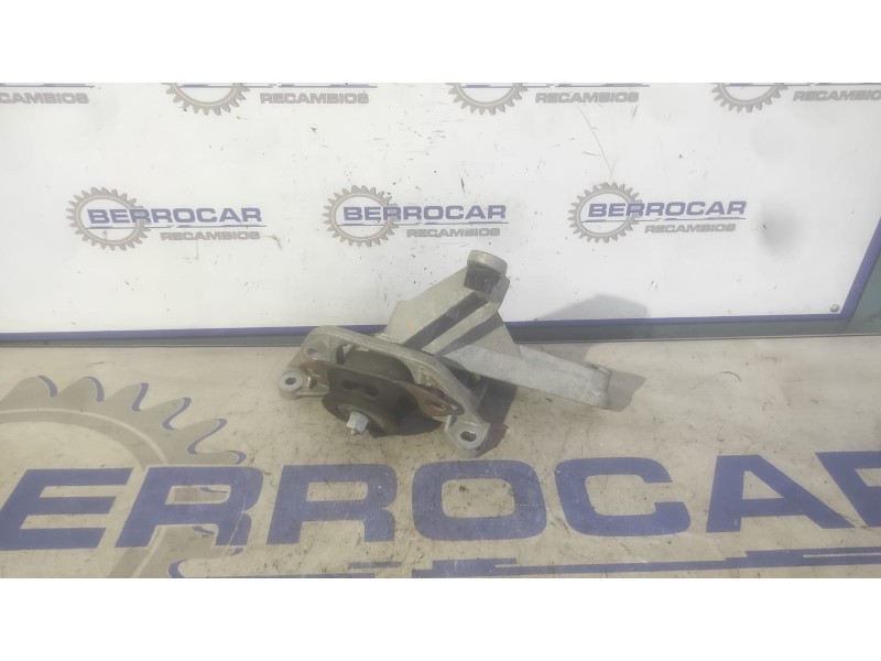 Recambio de soporte motor para renault kangoo 1.5 dci diesel fap referencia OEM IAM 8200043084  