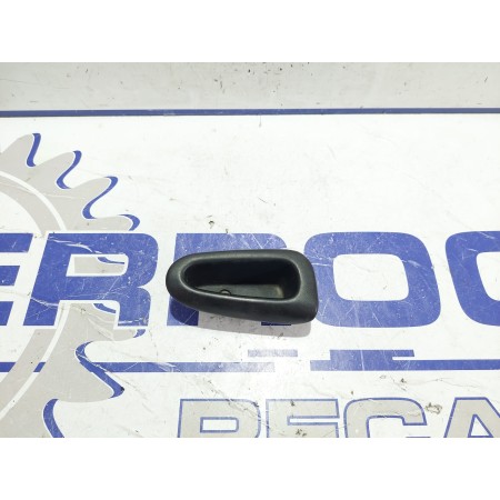 Recambio de moldura lateral para peugeot 206 berlina 1.9 diesel referencia OEM IAM 9629325977  