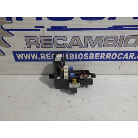 Recambio de caja reles / fusibles para hyundai santa fe (sm) 2.0 crdi cat referencia OEM IAM 9540026500  