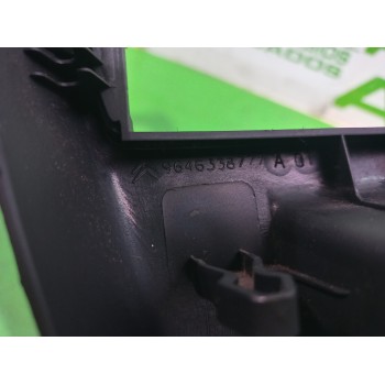 Recambio de moldura para citroën c4 berlina 1.6 16v hdi referencia OEM IAM 9646338777  