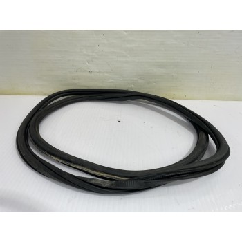 Recambio de goma contorno para volkswagen polo (6c1) advance bluemotion referencia OEM IAM 6R6867911E5AP  