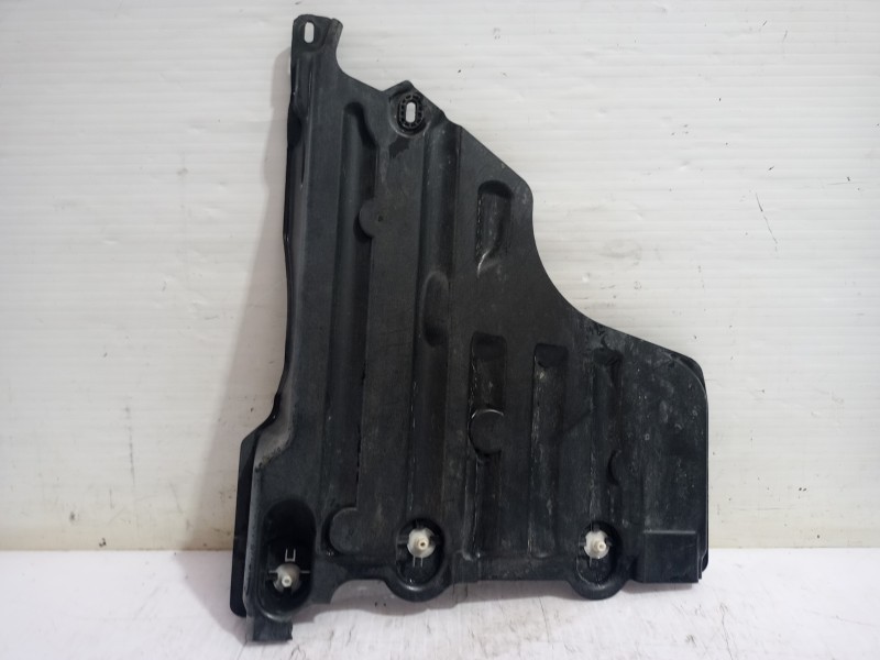 Recambio de cubrecarter para opel corsa f edition referencia OEM IAM 9823573680  