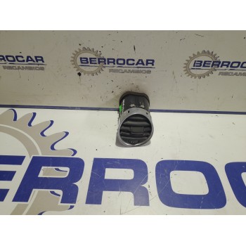 Recambio de rejilla aireadora para seat exeo berlina (3r2) 2.0 tdi referencia OEM IAM 3R0820901  