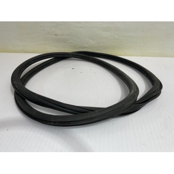 Recambio de goma contorno para volkswagen polo (6c1) advance bluemotion referencia OEM IAM 6R6867911E5AP  