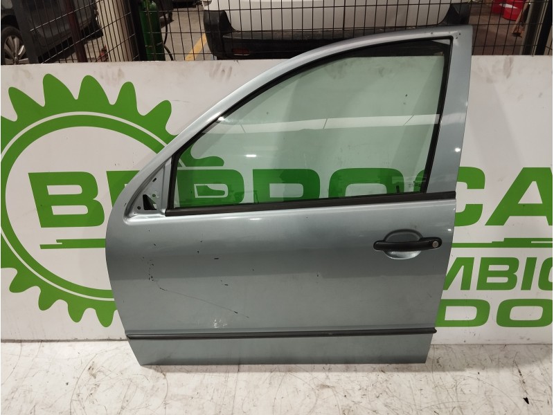 Recambio de puerta delantera izquierda para skoda fabia (6y2/6y3) 1.2 12v referencia OEM IAM 6Y0831055  
