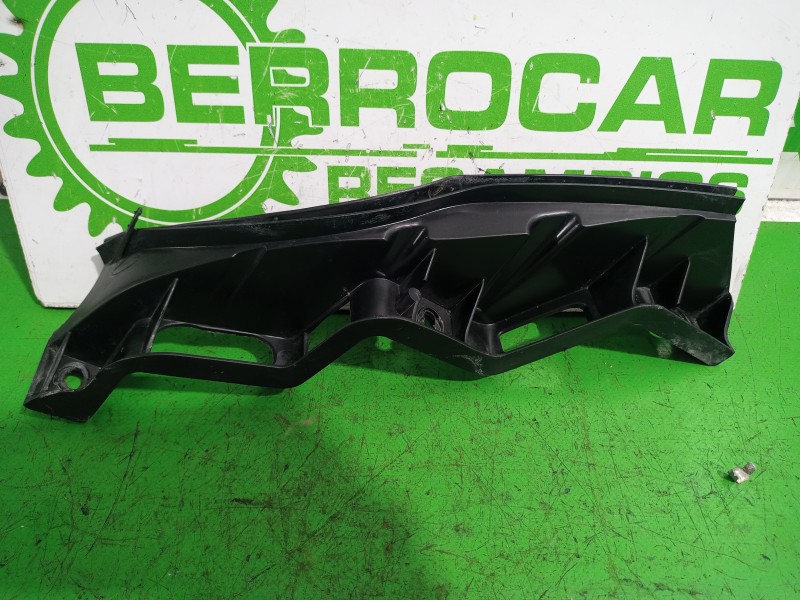 Recambio de soporte faro derecho para volkswagen passat berlina (3c2) 2.0 tdi referencia OEM IAM 3C0807890  