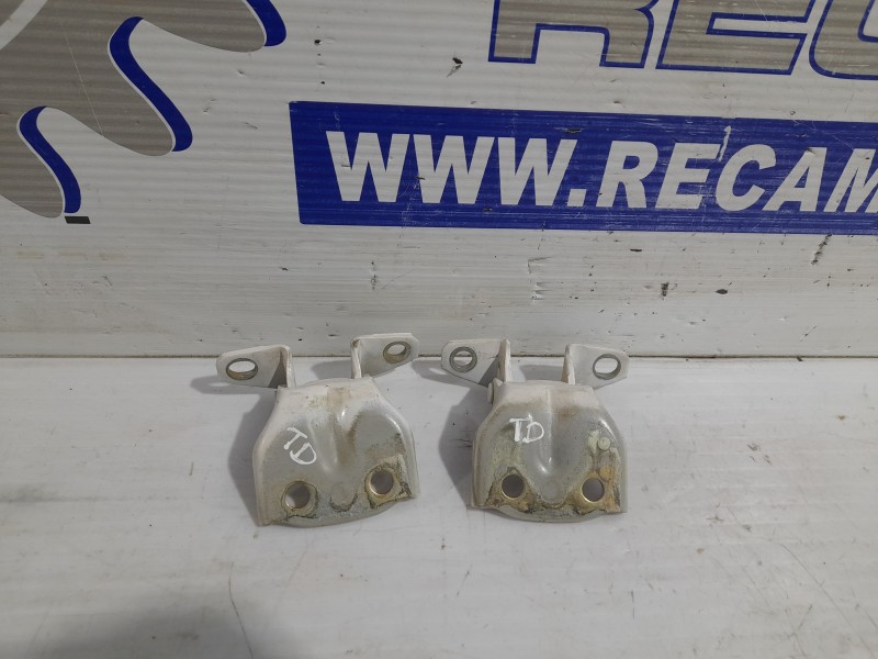 Recambio de bisagras para hyundai santa fe (sm) 2.0 crdi cat referencia OEM IAM 7933026000  