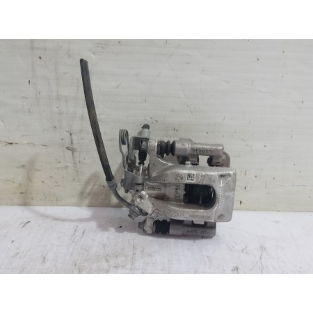 Recambio de pinza de freno trasera derecha para opel corsa f edition referencia OEM IAM L83202M09  