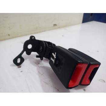 Recambio de enganche cinturon trasero izquierdo para volkswagen golf vii lim. (5g1) comfortline bluemotion referencia OEM IAM 8V