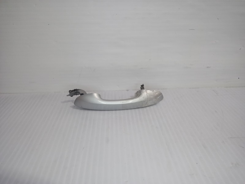 Recambio de maneta exterior delantera derecha para volkswagen touran (5t1) advance bmt referencia OEM IAM 5TA837206A  