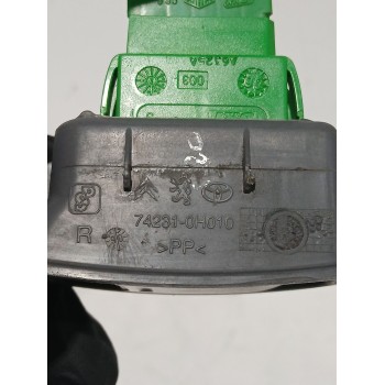 Recambio de mando elevalunas delantero derecho para peugeot 107 (pm_, pn_) 1.4 hdi referencia OEM IAM 742310H010  