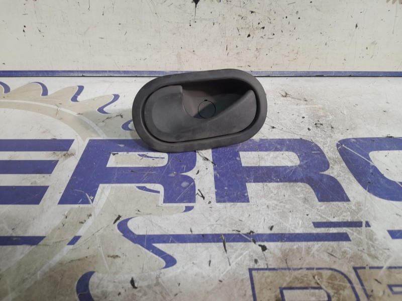 Recambio de maneta interior delantera izquierda para renault kangoo referencia OEM IAM 210308GH  