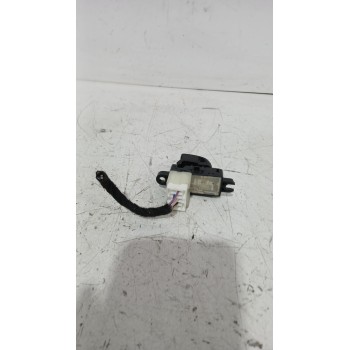 Recambio de mando elevalunas trasero izquierdo para nissan qashqai ii (j11, j11_) 1.5 dci referencia OEM IAM 25401HV00B  
