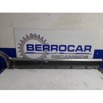 Recambio de faldon lateral para hyundai santa fe (sm) 2.0 crdi cat referencia OEM IAM 8775126900  