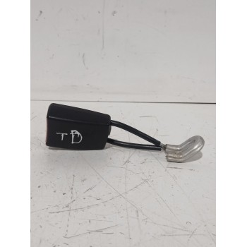 ENGANCHE CINTURON TRASERO DERECHO 1U0857495A 