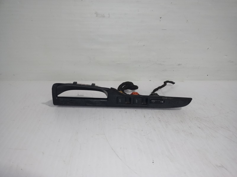 Recambio de mando elevalunas delantero izquierdo para seat ibiza (6k1) stella referencia OEM IAM T867171B  