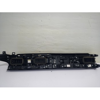 Recambio de rejilla aireadora para jeep avenger altitude referencia OEM IAM 735768423  