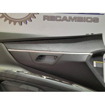 Recambio de guarnecido puerta delantera izquierda para peugeot 3008 referencia OEM IAM 9815749477  