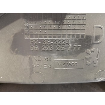 Recambio de guarnecido puerta delantera derecha para peugeot 206 berlina 1.9 diesel referencia OEM IAM 9629325777  