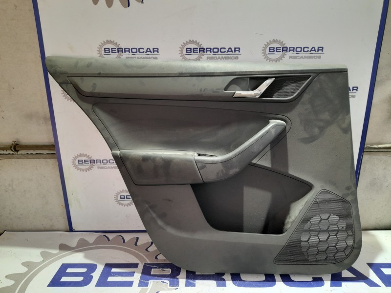 Recambio de guarnecido puerta trasera izquierda para skoda spaceback (5h) 1.6 tdi referencia OEM IAM 60U867023D CCI  