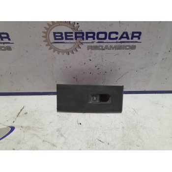 MANDO ELEVALUNAS DELANTERO DERECHO 5JA867171 