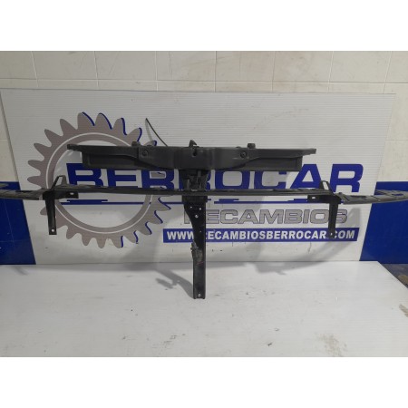 Recambio de travesaño superior para hyundai santa fe (sm) 2.0 crdi cat referencia OEM IAM 6412026210  