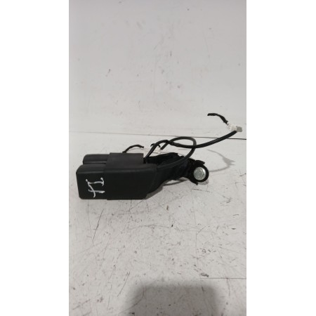 Recambio de enganche cinturon trasero izquierdo para nissan qashqai ii (j11, j11_) 1.5 dci referencia OEM IAM 888434EA6A  