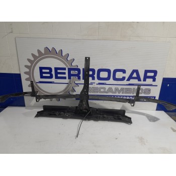 Recambio de travesaño superior para hyundai santa fe (sm) 2.0 crdi cat referencia OEM IAM 6412026210  