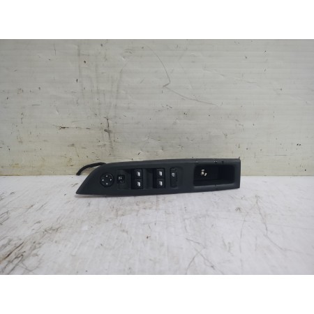 Recambio de mando elevalunas delantero izquierdo para opel corsa f edition referencia OEM IAM 9830172980  