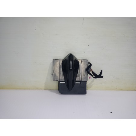 Recambio de antena para jeep avenger altitude referencia OEM IAM 9857734080  