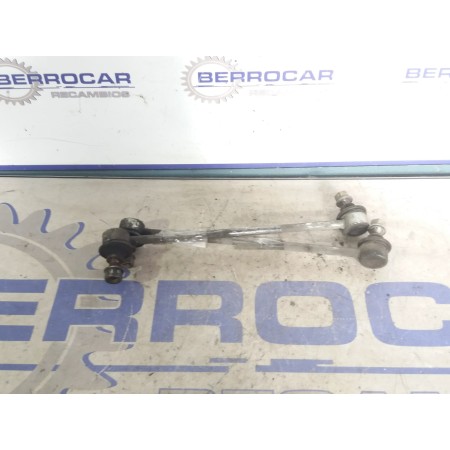 Recambio de bieleta estabilizadora delantera derecha para toyota avensis berlina (t25) 1.8 16v cat referencia OEM IAM 4882047010