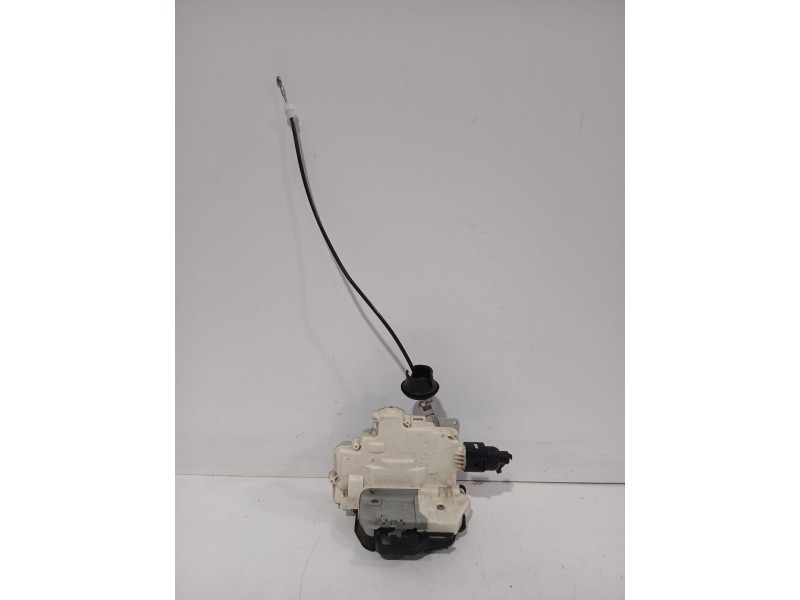 Recambio de cerradura puerta delantera derecha para seat exeo (3r2) 1.8 tsi referencia OEM IAM 8E1837016AA  