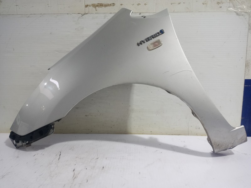 Recambio de aleta delantera izquierda para toyota prius (nhw20) basis referencia OEM IAM 5380247011  