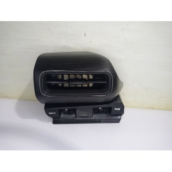 Recambio de rejilla aireadora para jeep avenger altitude referencia OEM IAM 735768421  