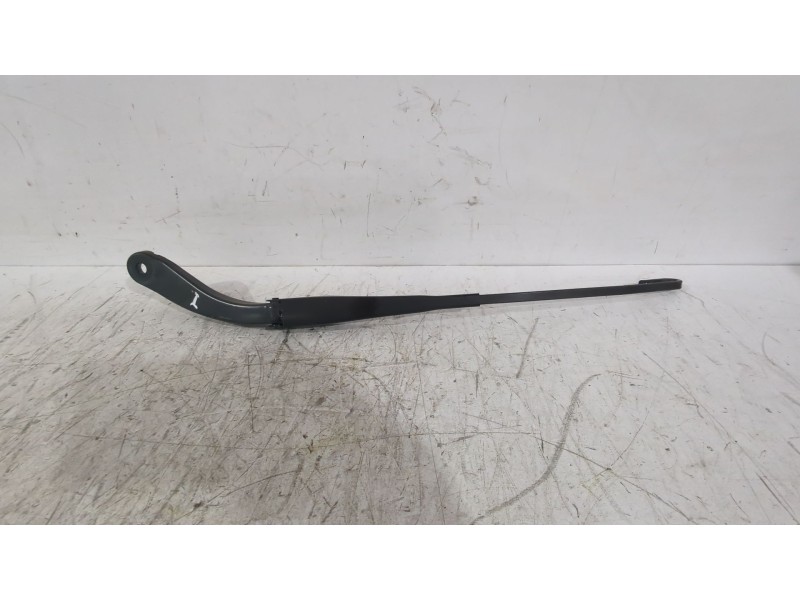Recambio de brazo limpia delantero izquierdo para dacia sandero ii (b8_) 1.5 dci referencia OEM IAM 288817528R  