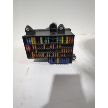 CAJA RELES / FUSIBLES 3D2937615 