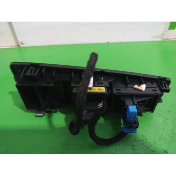 Recambio de mando elevalunas delantero izquierdo para fiat bravo (198) 1.9 dynamic multijet referencia OEM IAM 735416707  