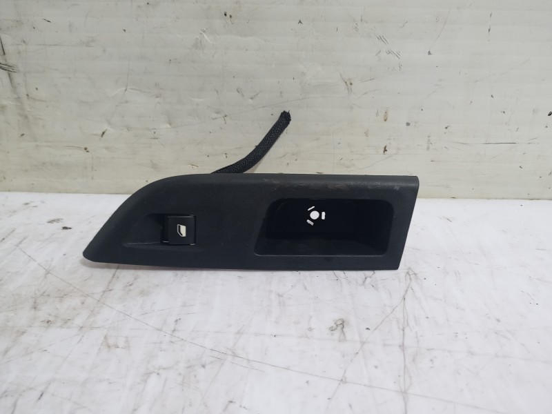Recambio de mando elevalunas trasero izquierdo para opel corsa f edition referencia OEM IAM 9830250680  