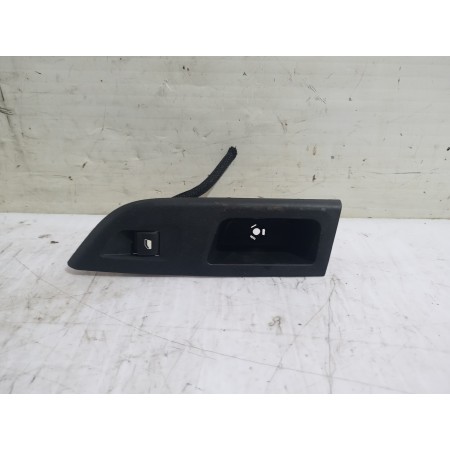 Recambio de mando elevalunas trasero izquierdo para opel corsa f edition referencia OEM IAM 9830250680  