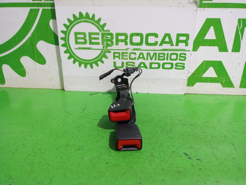 Recambio de enganche cinturon trasero izquierdo para volkswagen t-roc (d11) basis referencia OEM IAM 2GA857739  
