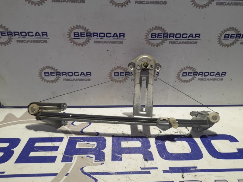 Recambio de elevalunas trasero izquierdo para opel zafira b referencia OEM IAM 13132227  