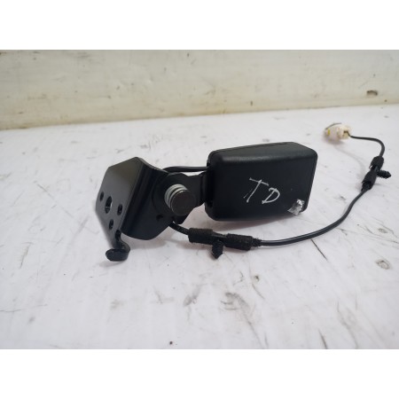 Recambio de enganche cinturon trasero derecho para peugeot 508 allure referencia OEM IAM 8976J4  